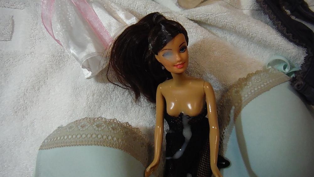 23P A Guy & Doll