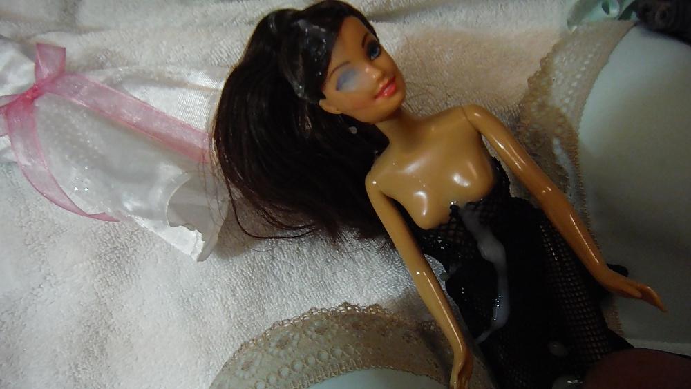 23P A Guy & Doll