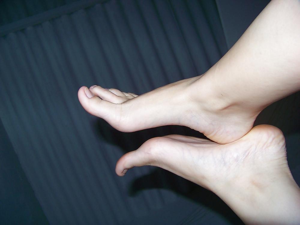 15P My colombian friend laurita feet and soles piedi colombiani 