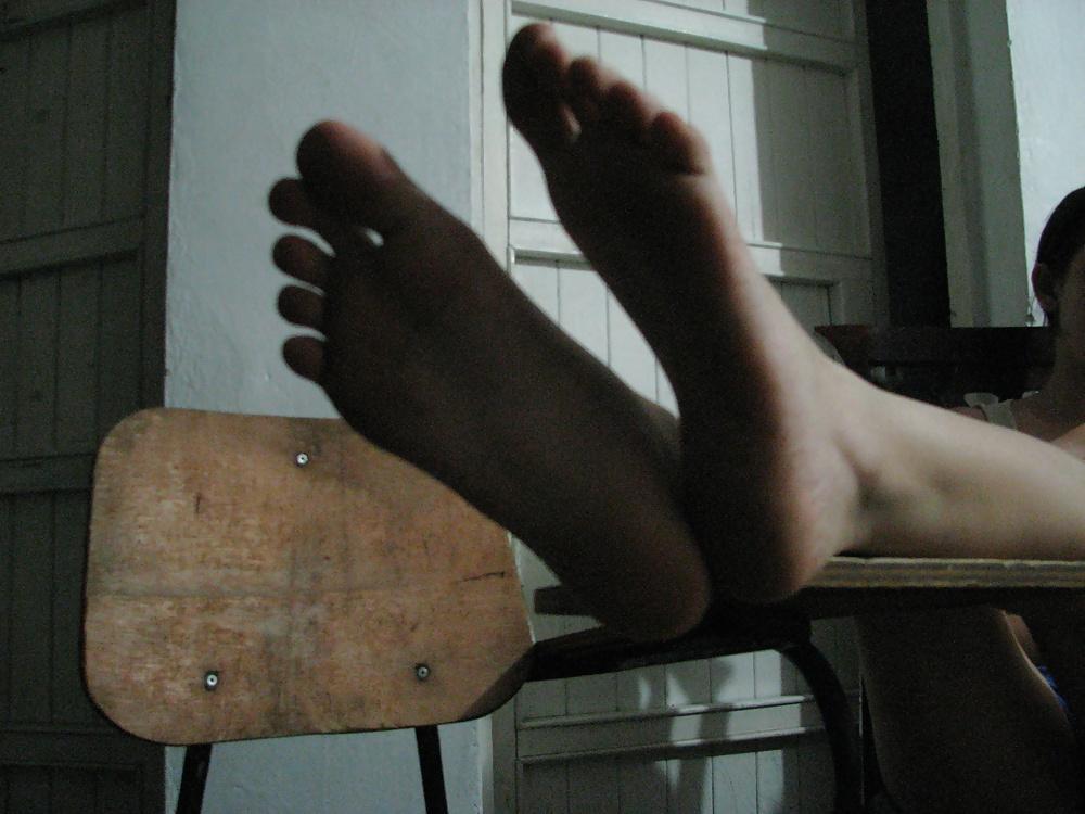 15P My colombian friend laurita feet and soles piedi colombiani 