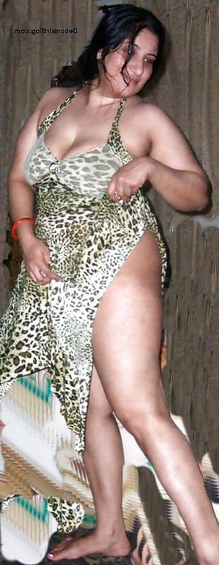 25P HORNY WIVES -INDIAN DESI PORN SET 12.7