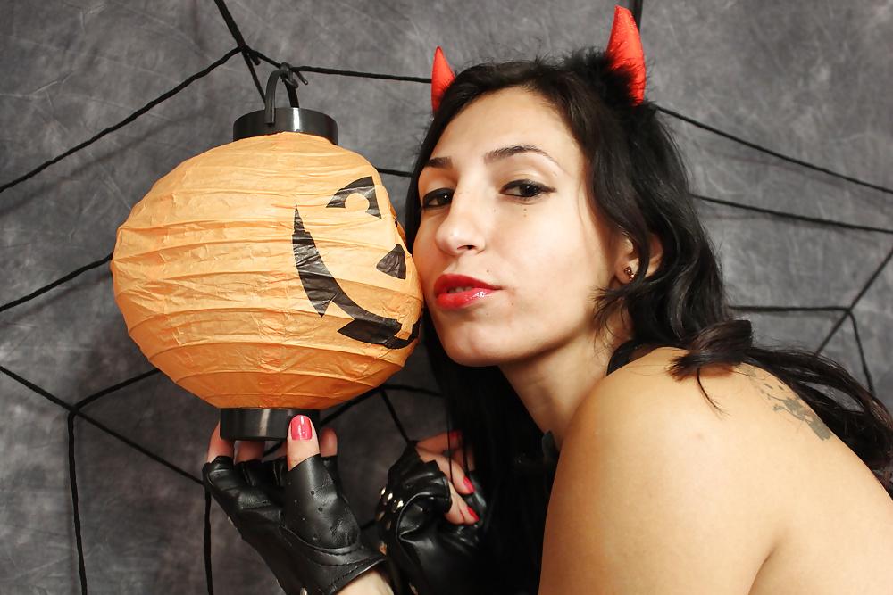 25P Happy Hallween