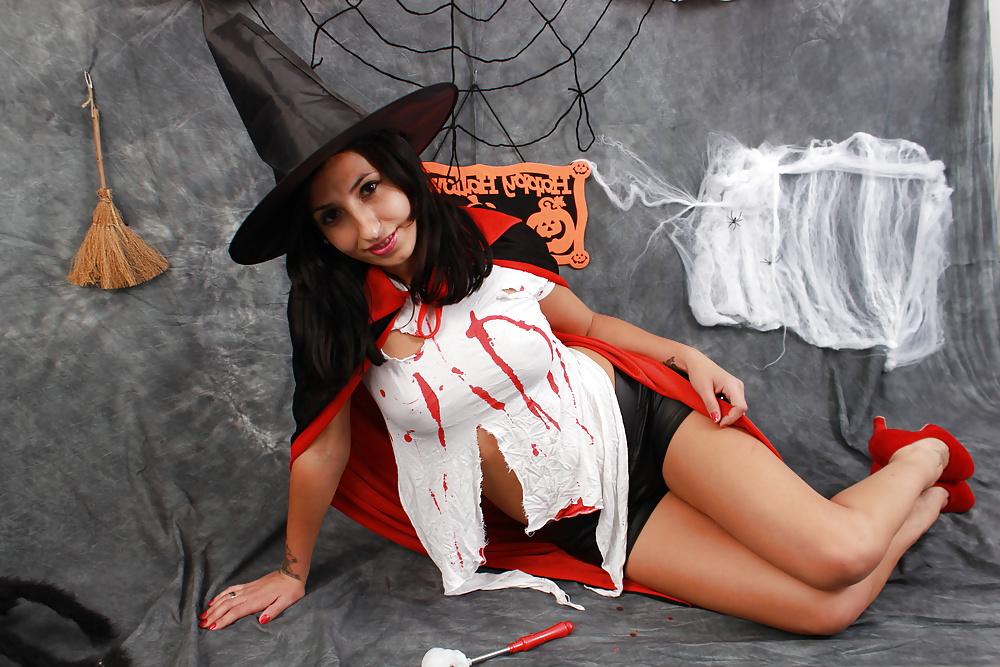 25P Happy Hallween