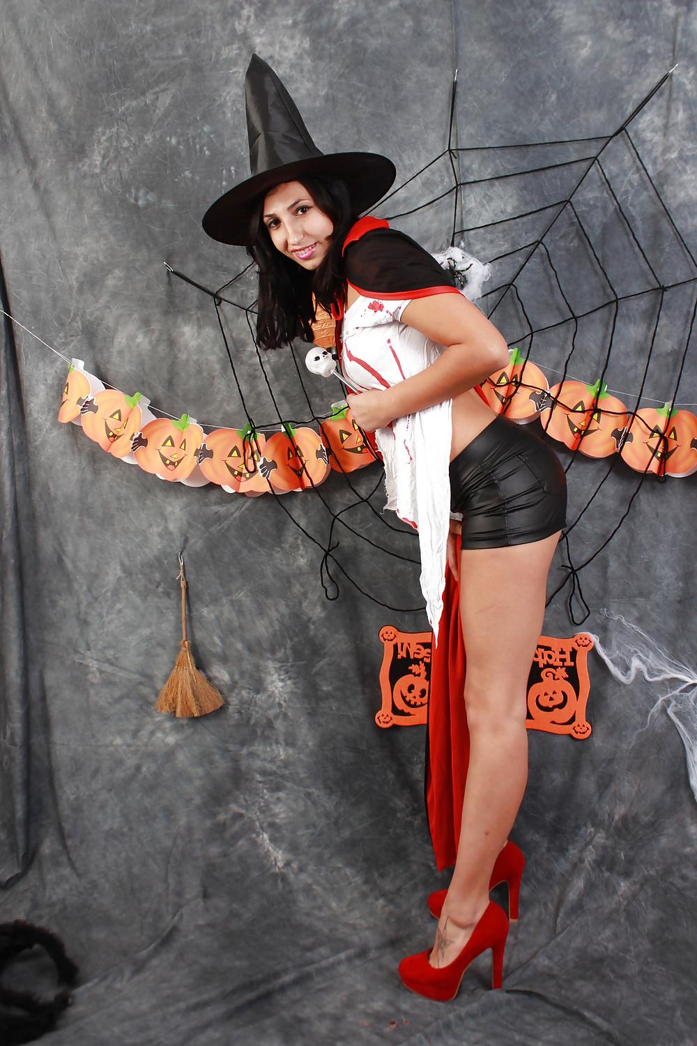 25P Happy Hallween