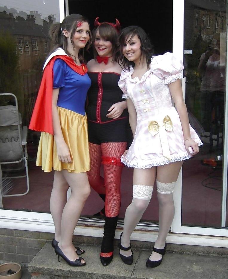 25P Happy Chav Halloween!