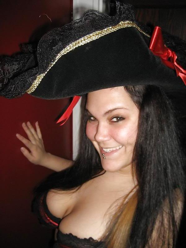 25P Happy Chav Halloween!