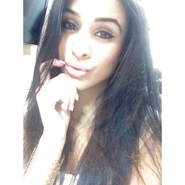 25P Indian desi slut what would you do to her. degrading comment