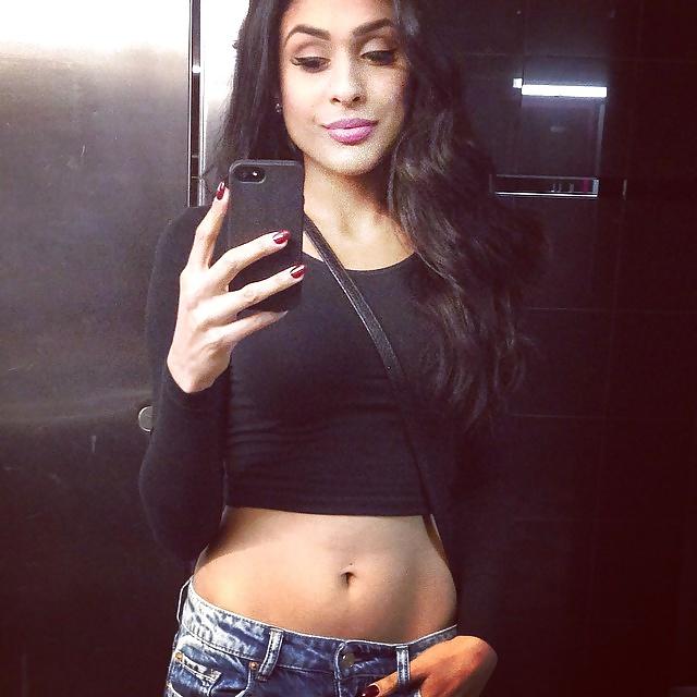 25P Indian desi slut what would you do to her. degrading comment