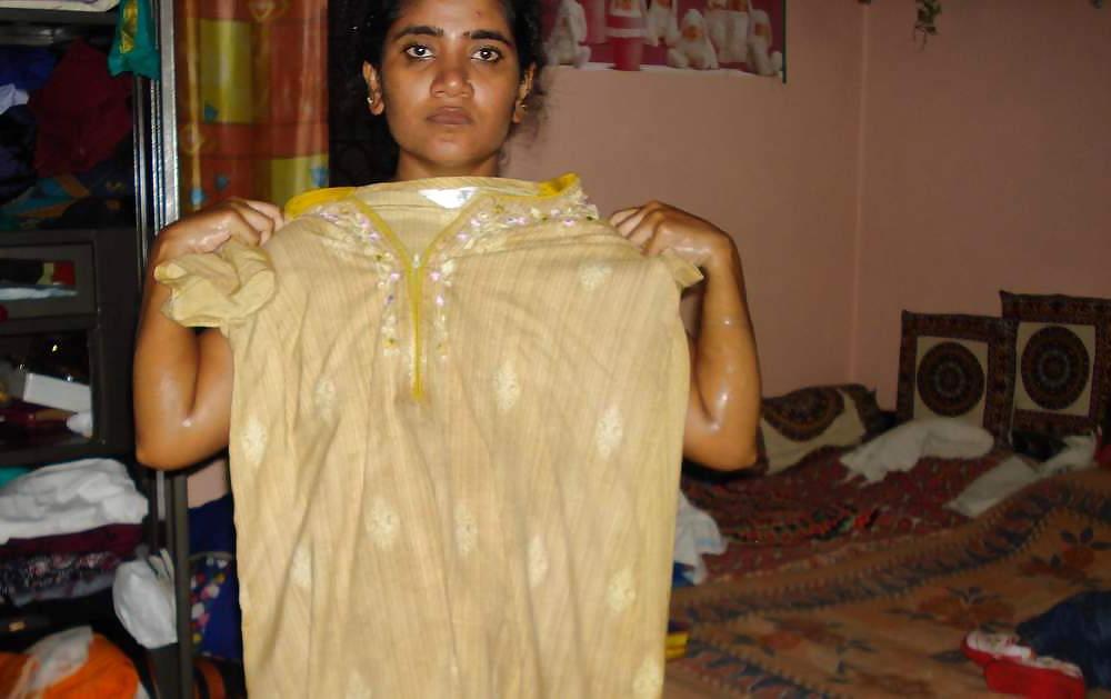 15P Indian housewife3
