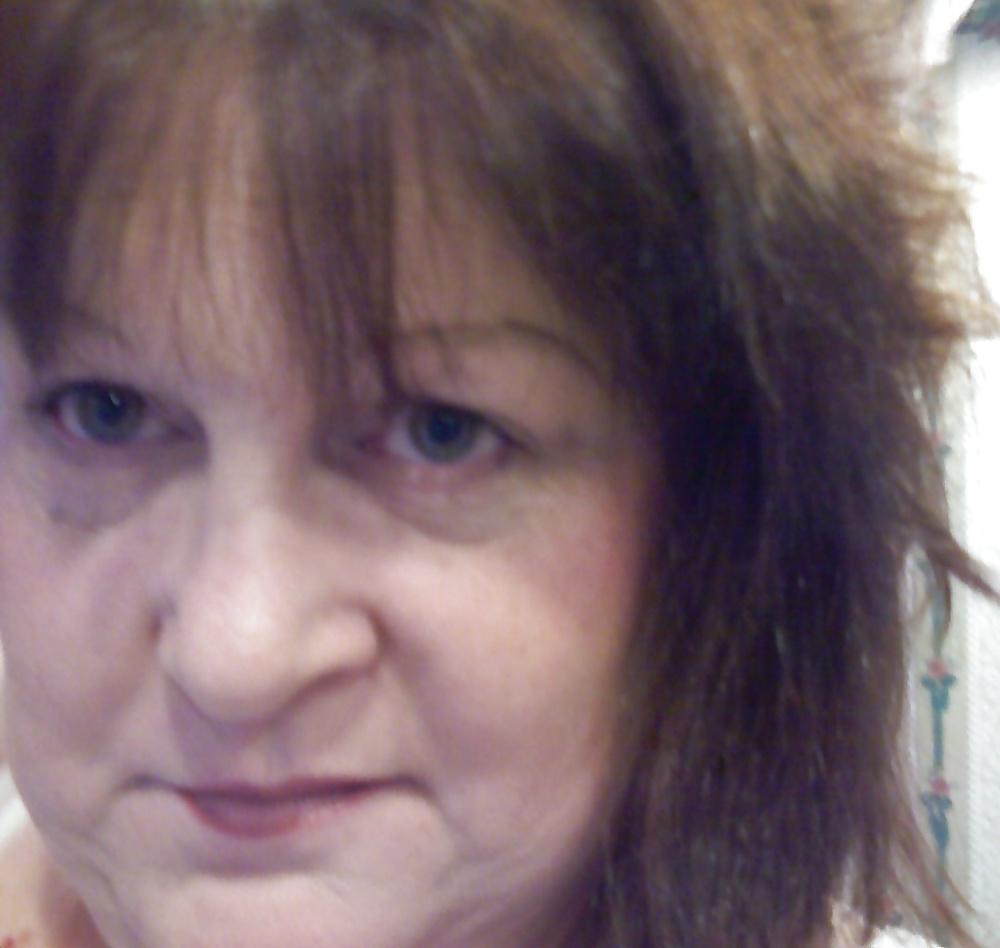 25P Old And New Pics Of Elaine