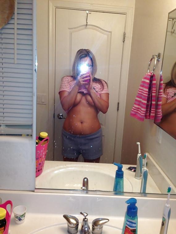 25P Self Pics - Hot Amateurs - vol 35!