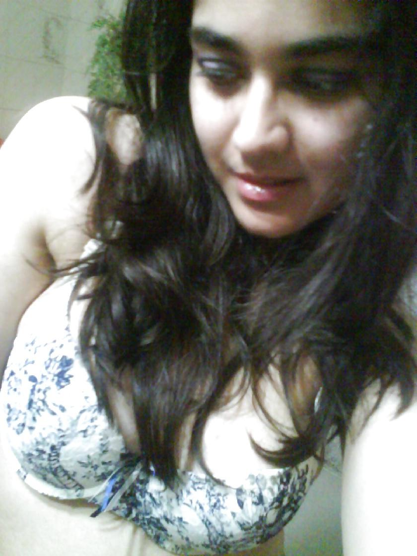 18P Cute desi