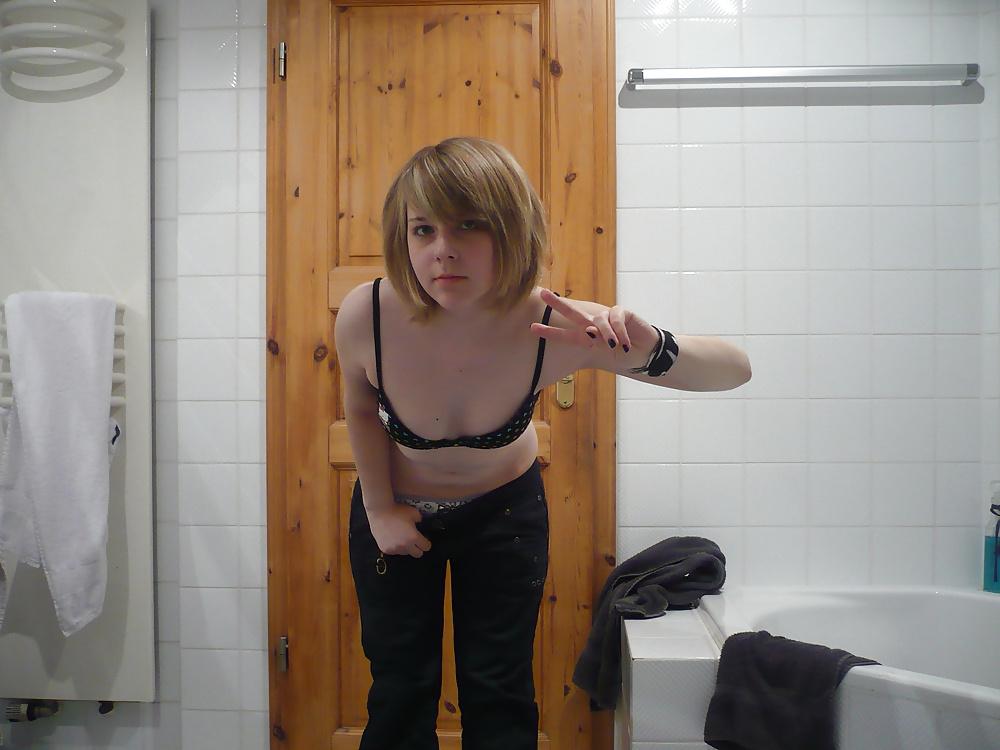 13P Self shot - Amateur girl #1