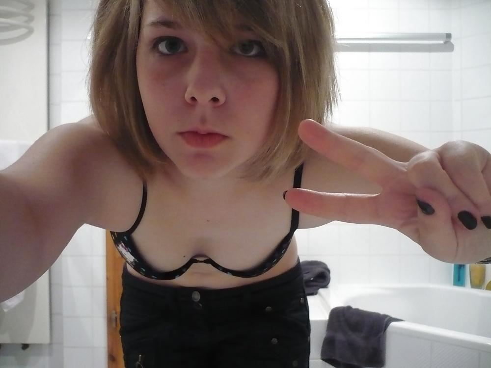 13P Self shot - Amateur girl #1