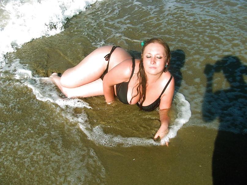 18P Busty Russian Woman 1974