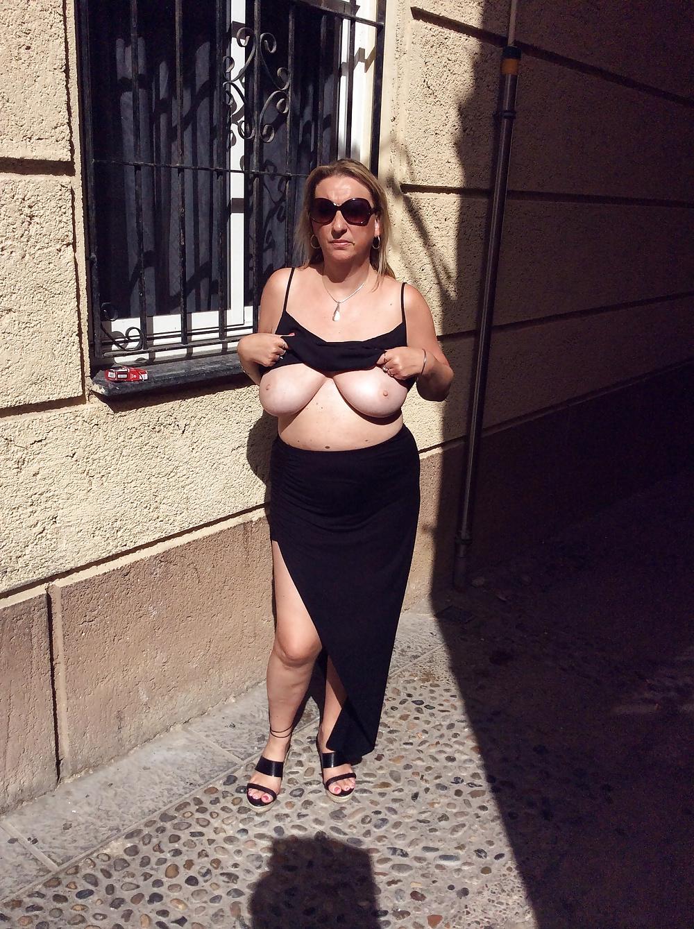 14P See through outdoors