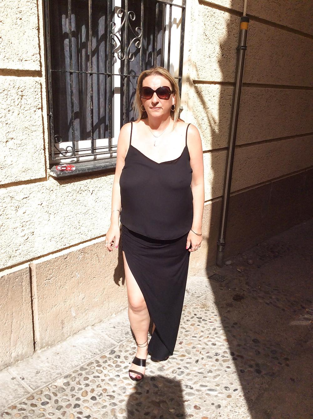 14P See through outdoors
