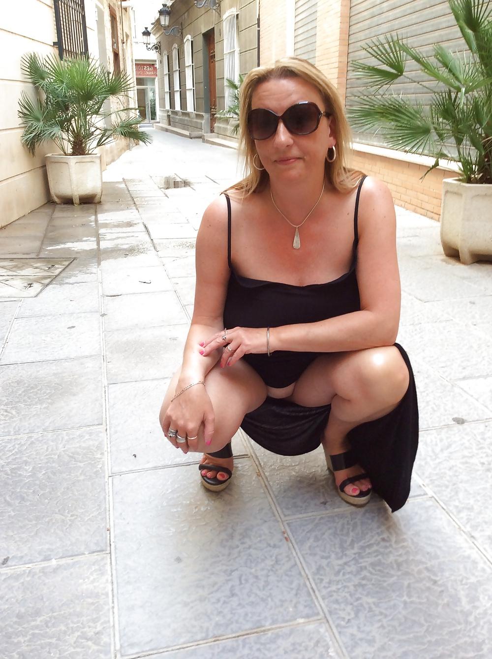 14P See through outdoors