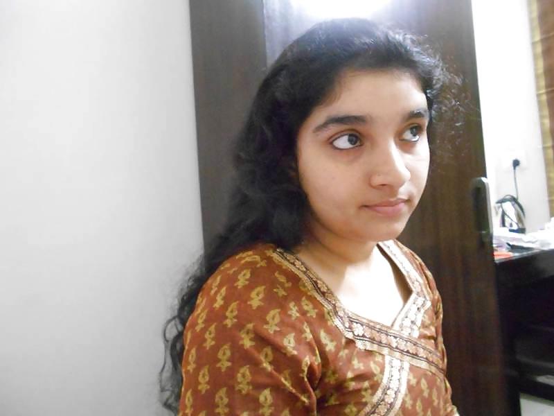 25P Desi nude muslim cpl from lucknow 