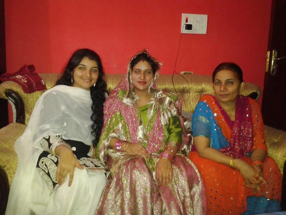25P Desi nude muslim cpl from lucknow 
