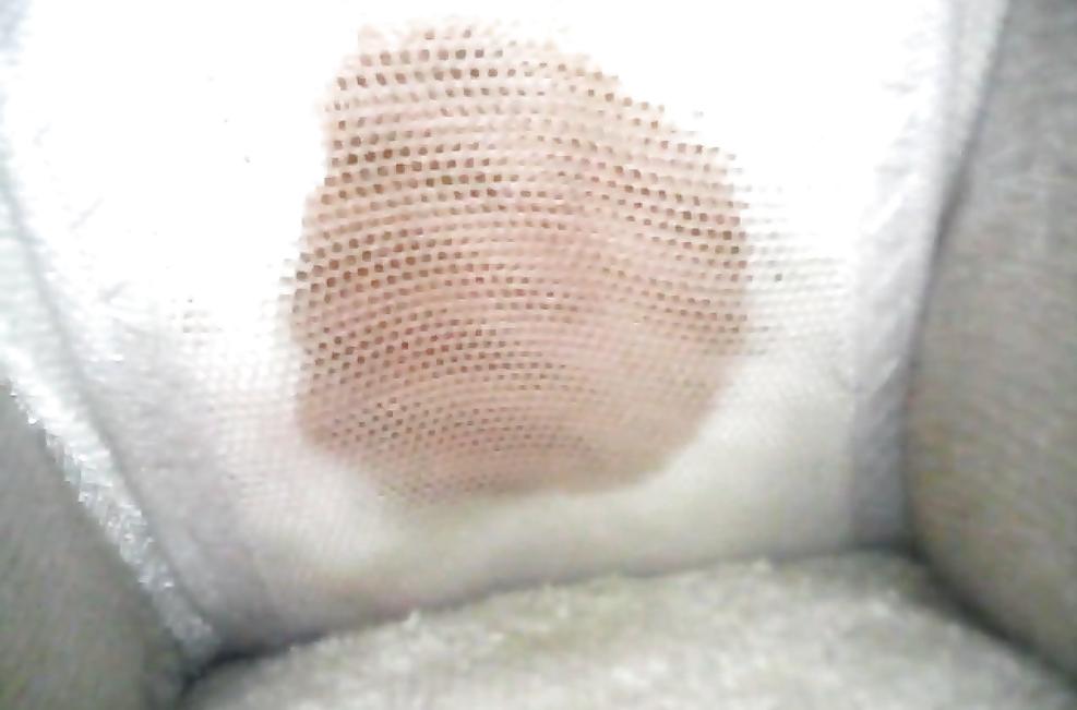 25P My messy crotch and leaky period gallery