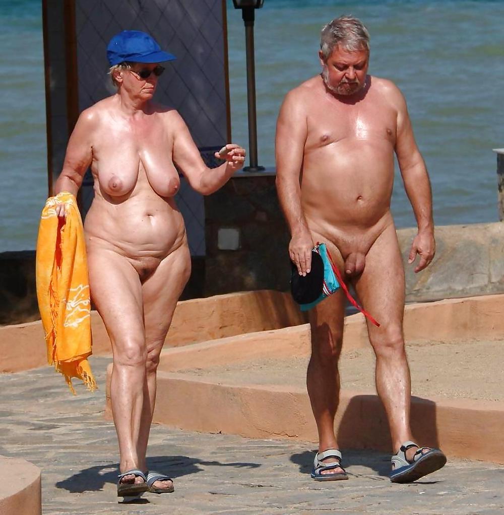 17P Naked couples 11.