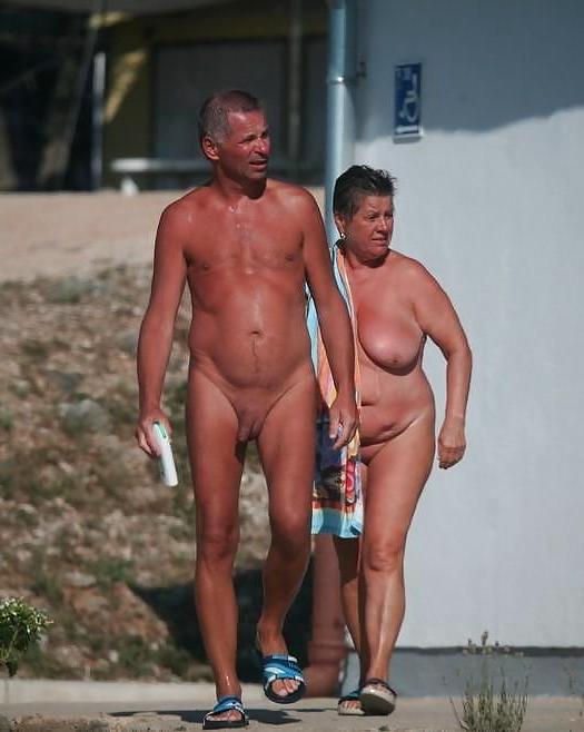 17P Naked couples 11.