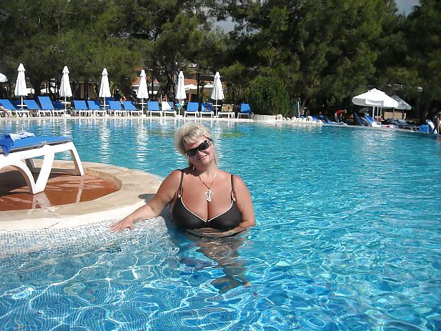 22P Busty Russian Woman 1959