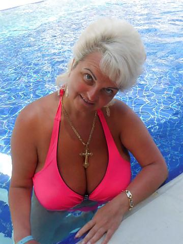 22P Busty Russian Woman 1959