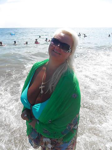 22P Busty Russian Woman 1959
