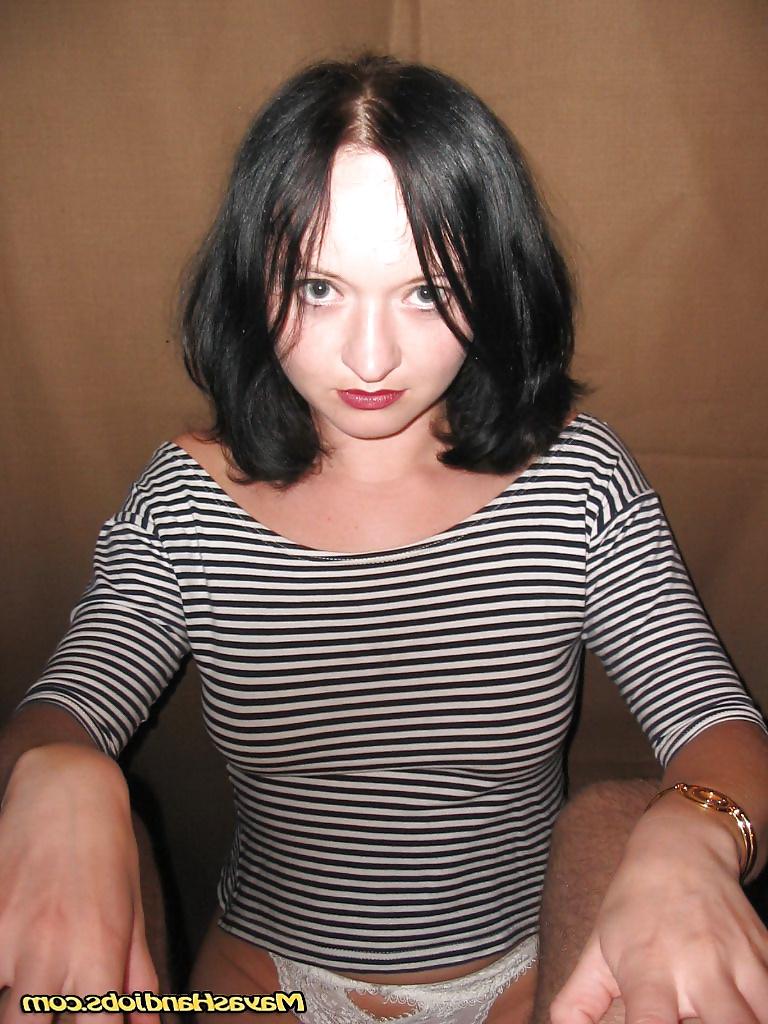 14P Maya Handjob gallery 7