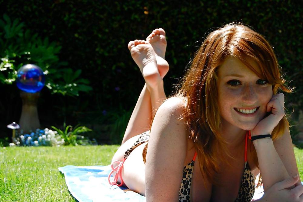 25P Foot fetish