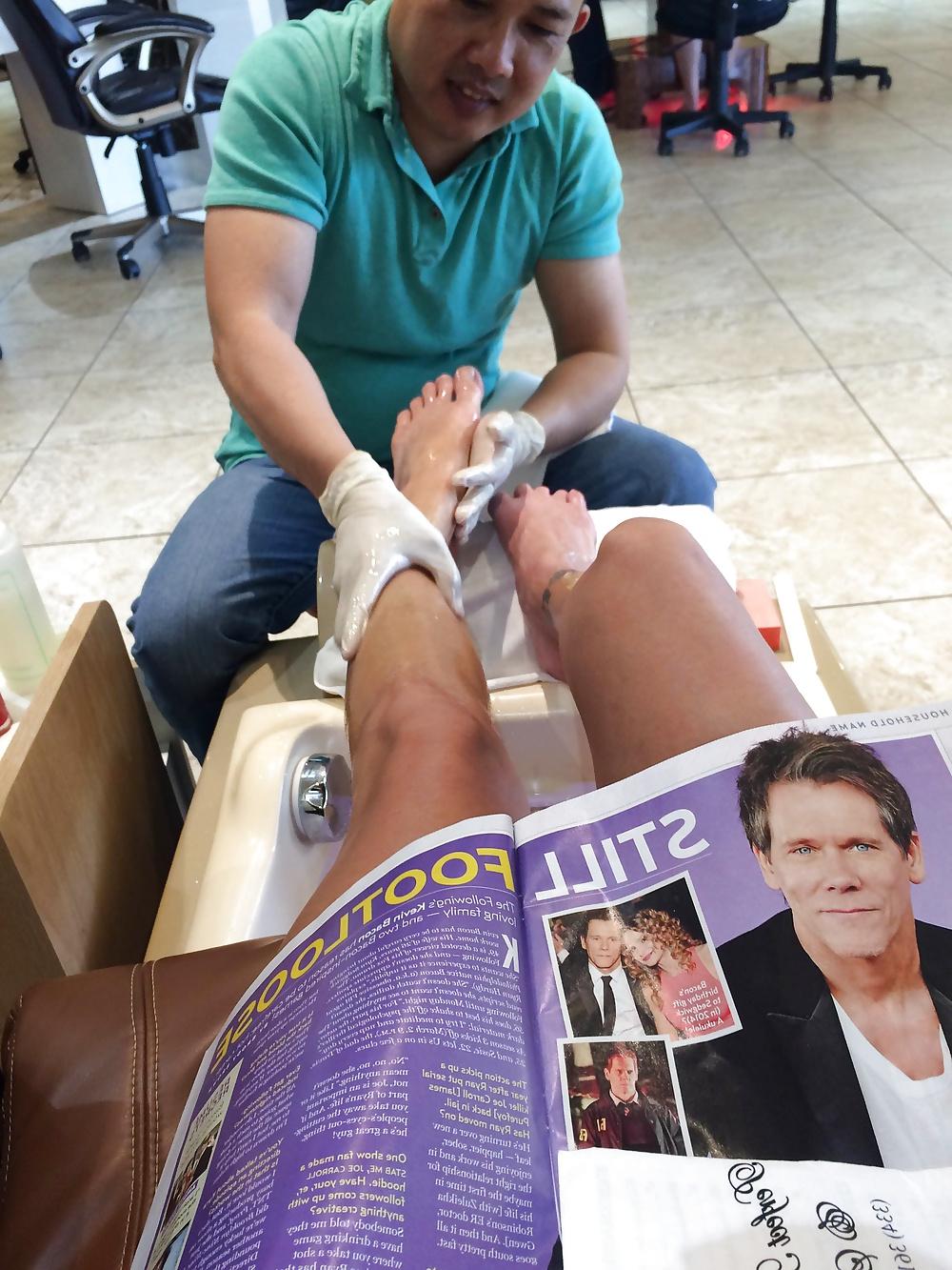 25P Foot fetish