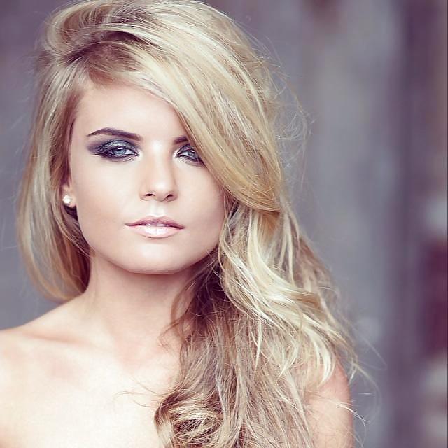 25P Teenagers hot and young