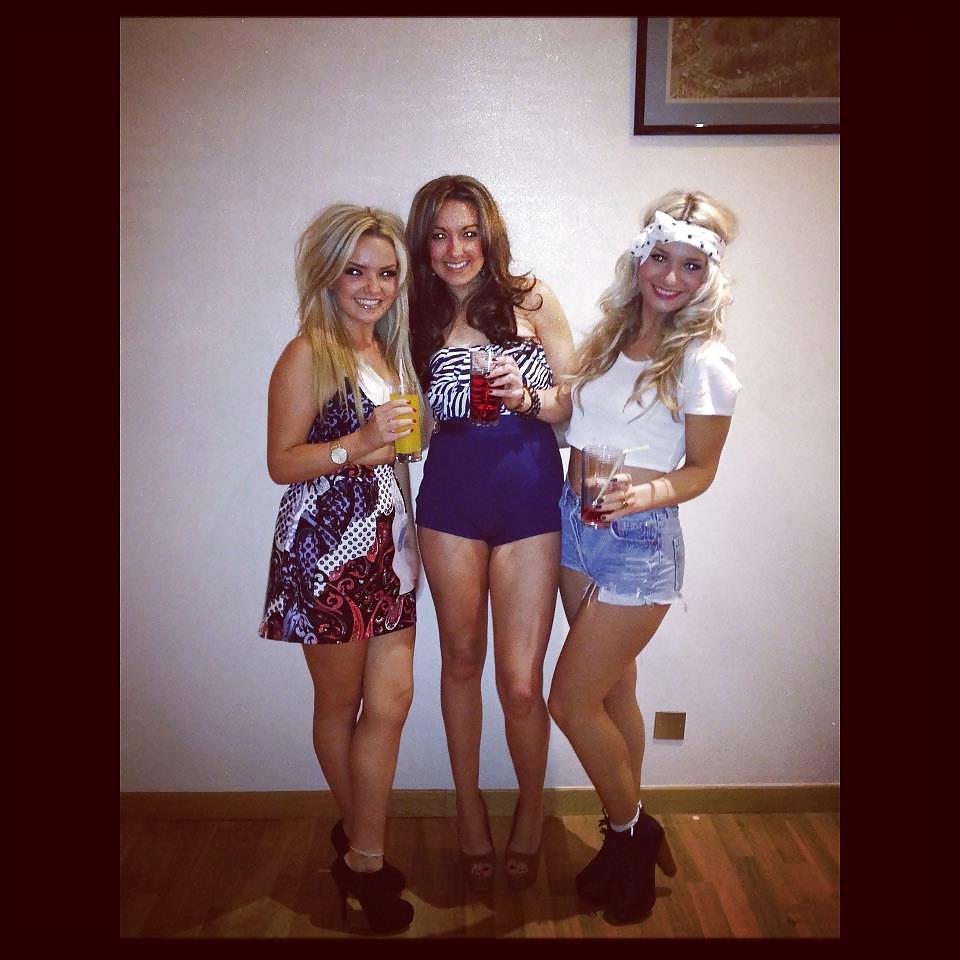 25P Teenagers hot and young