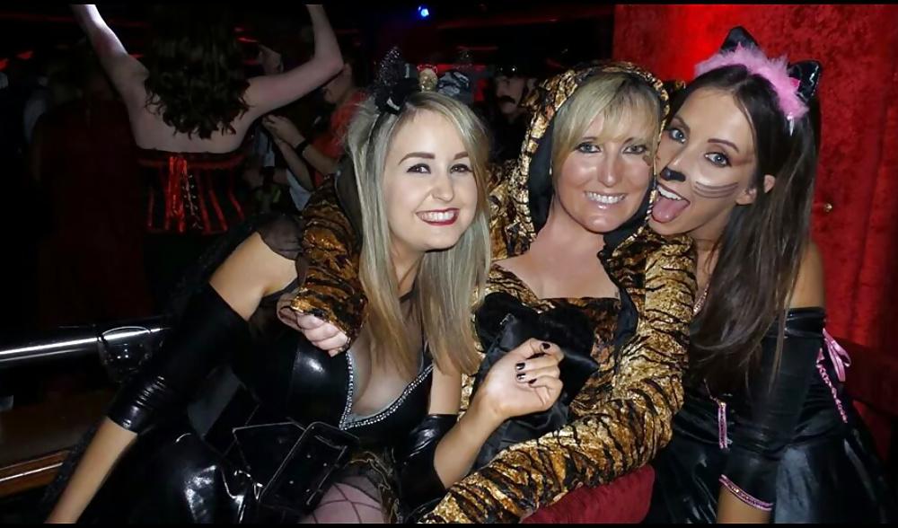 6P Halloween with the sluts i know 