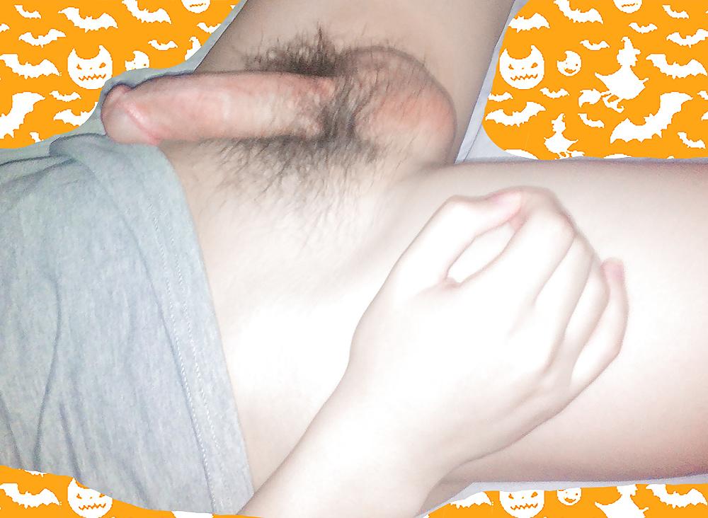 12P Halloween boy