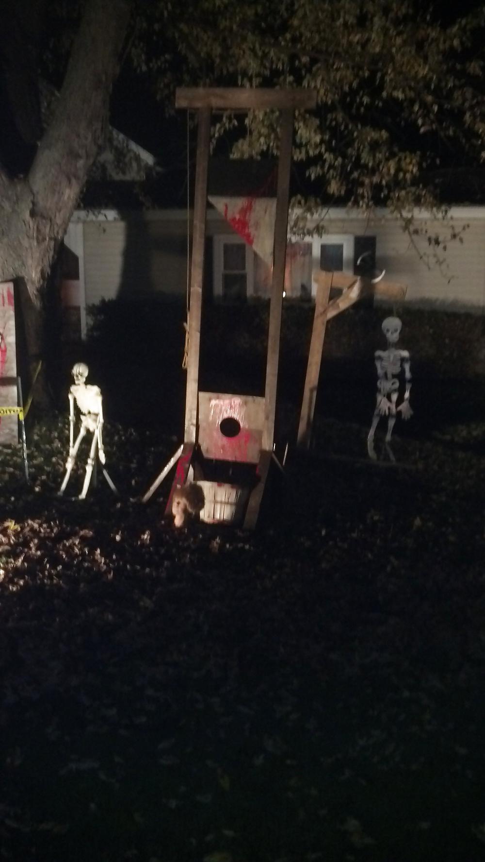 17P Halloween 2014 non nude