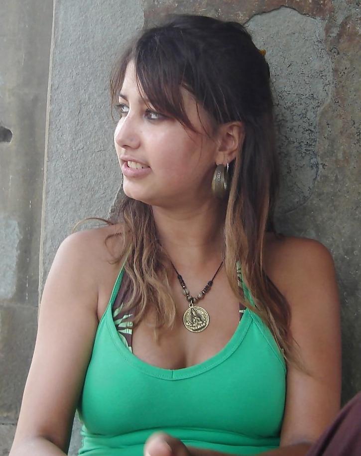17P Desi Showing Assets 12