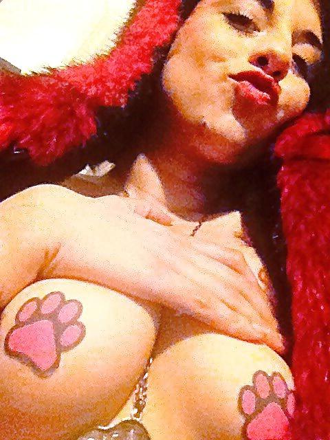 13P My wife's cousin panties and a few pics I found on her phone