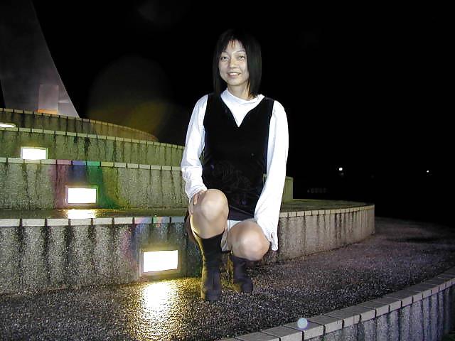 20P Japanese Married Woman 05