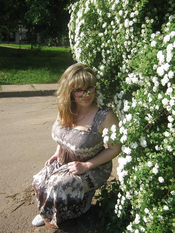 11P Busty Russian Woman 1935