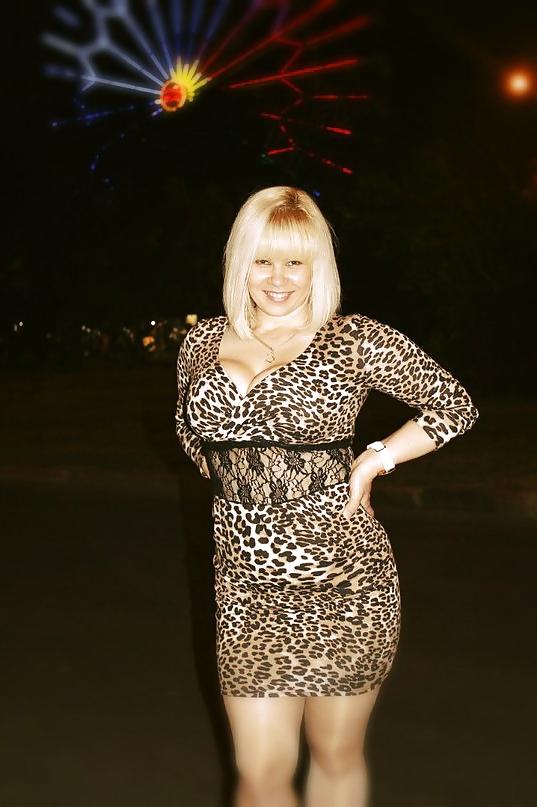 11P Busty Russian Woman 1935