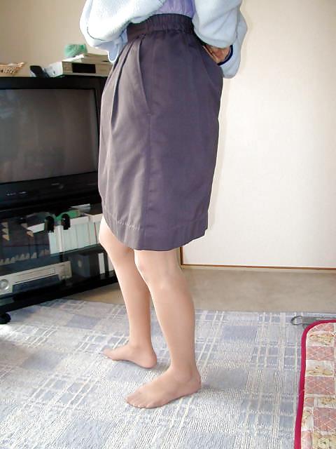 20P Japanese Married Woman 04