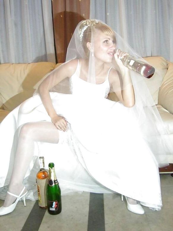 25P Naughty brides