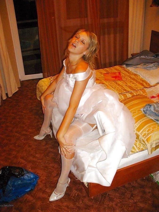25P Naughty brides