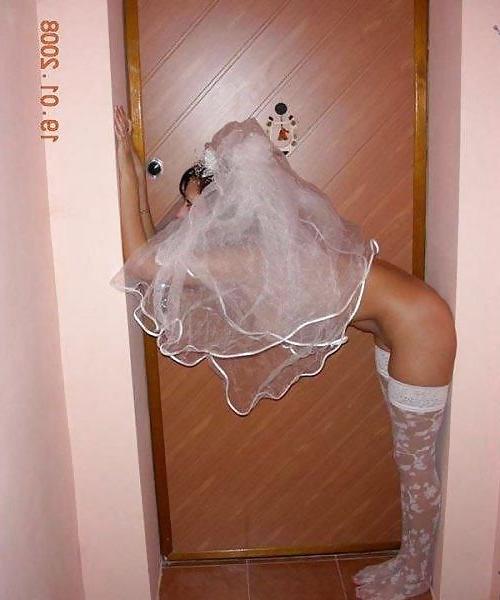 25P Naughty brides
