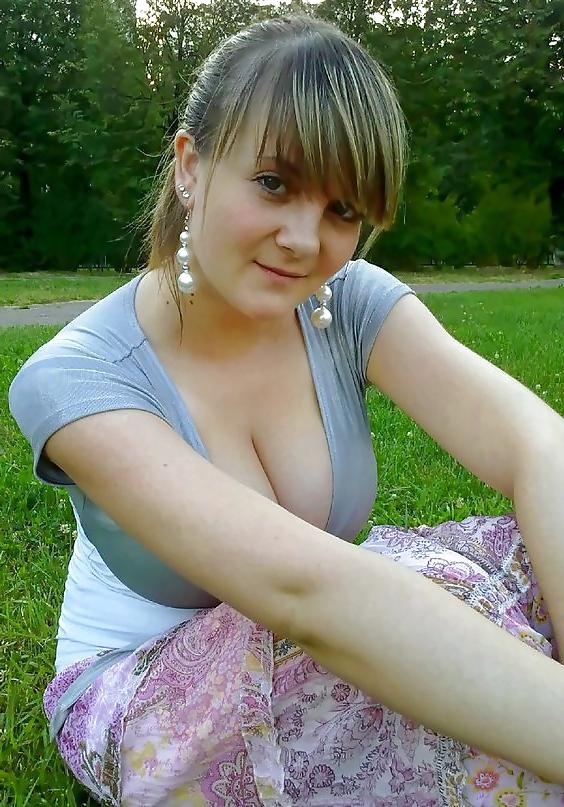 17P Busty Russian Woman 1922