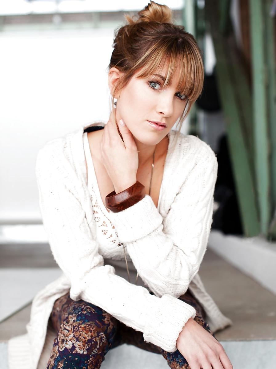 25P Isabell Horn Big Shooting Mix