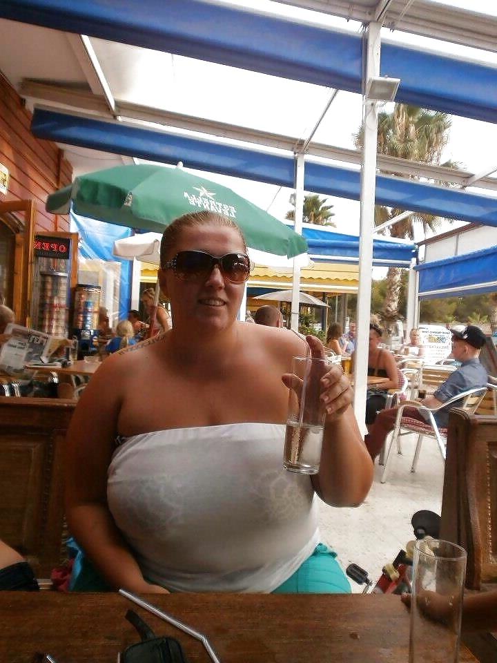 25P Big hot woman